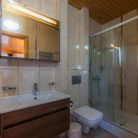 Assos Kayalar Terrace Sazli